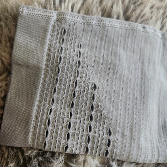 Gymshark grey leggings - Picture 5 of 8